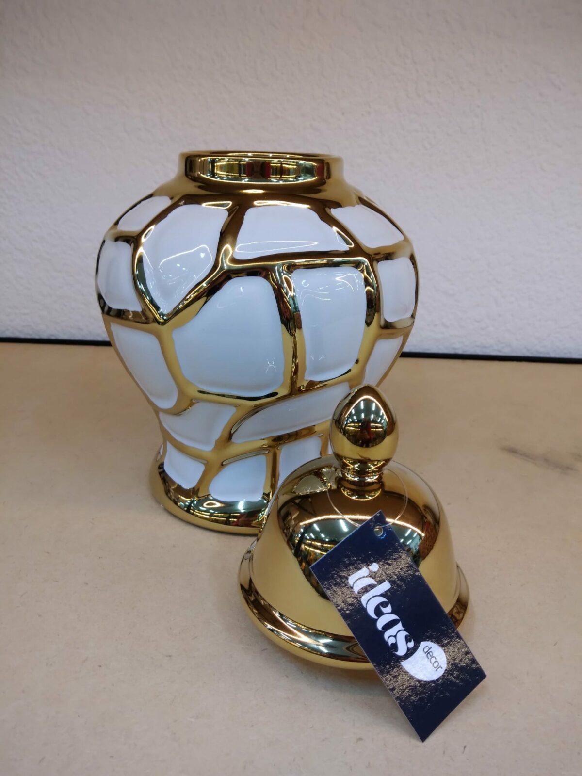 Potiche Dourado em Porcelana Tamanho G - Image 3