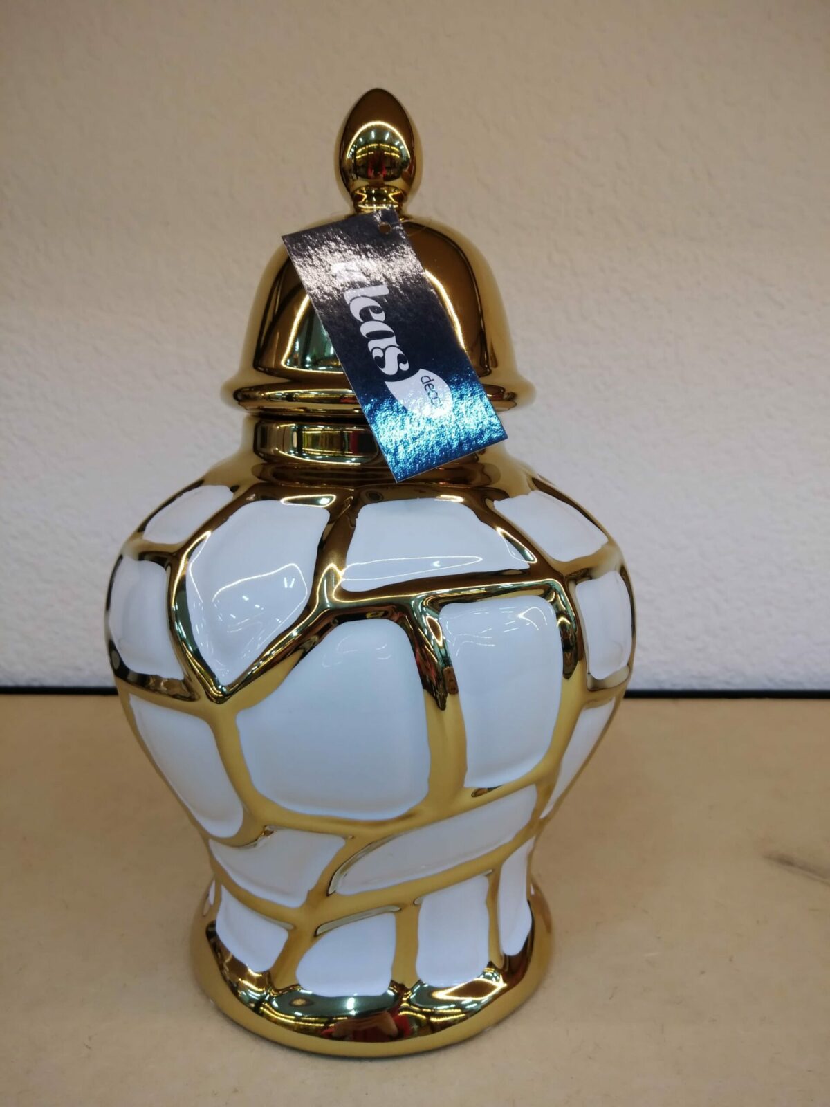 Potiche Dourado em Porcelana Tamanho G - Image 4