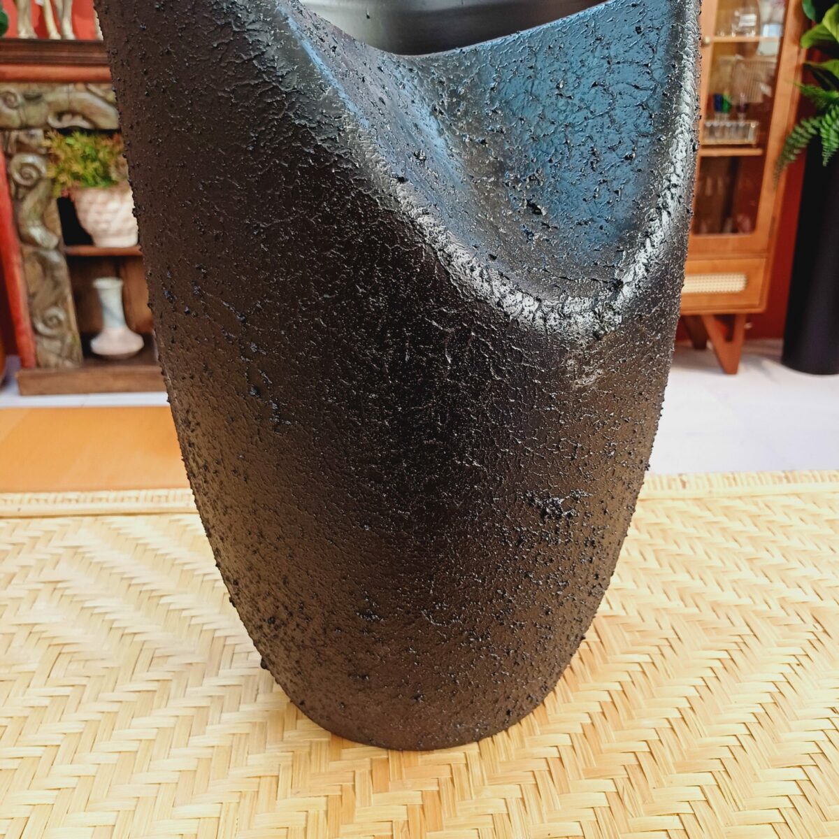 Vaso Orgânico Preto em Cerâmica Tamanho P - Image 6