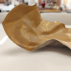 Centro de Mesa Dourado Folha - Peça Artesanal em Fibra de Vidro - Imagem 4