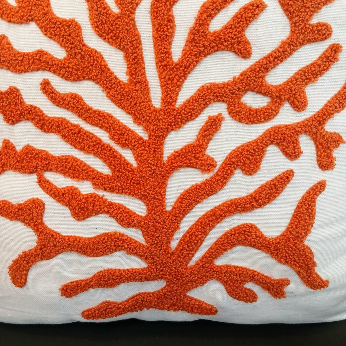 Almofada Coral 50x50 com Enchimento -   Fino Acabamento - Image 2
