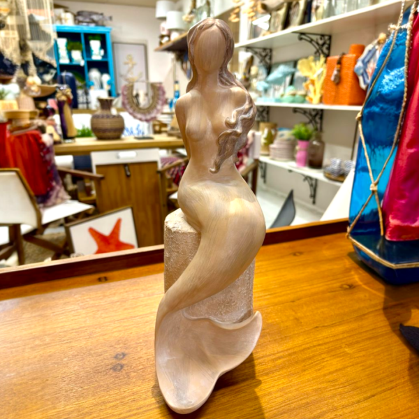 Escultura Decorativa Sereia em Resina