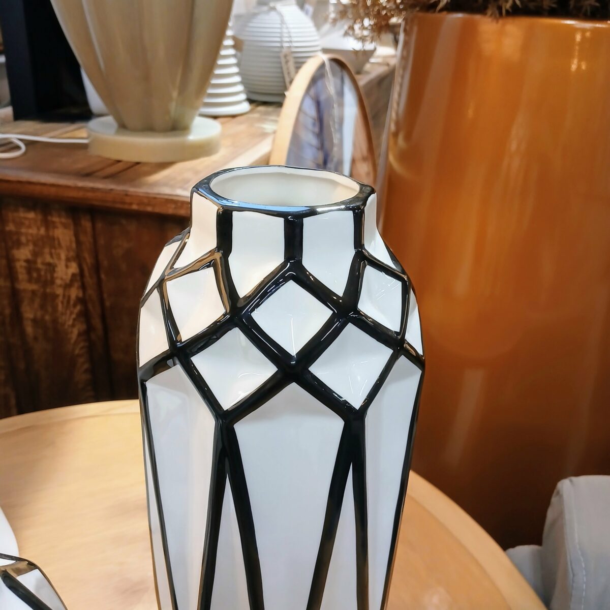 Vaso Colméia Preto e Branco Tamanho P - Image 5