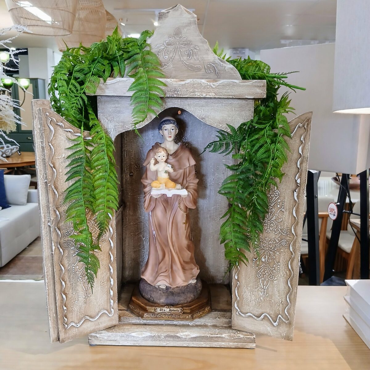 Escultura Santo Antônio em Resina| 43 cm de Altura - Image 2