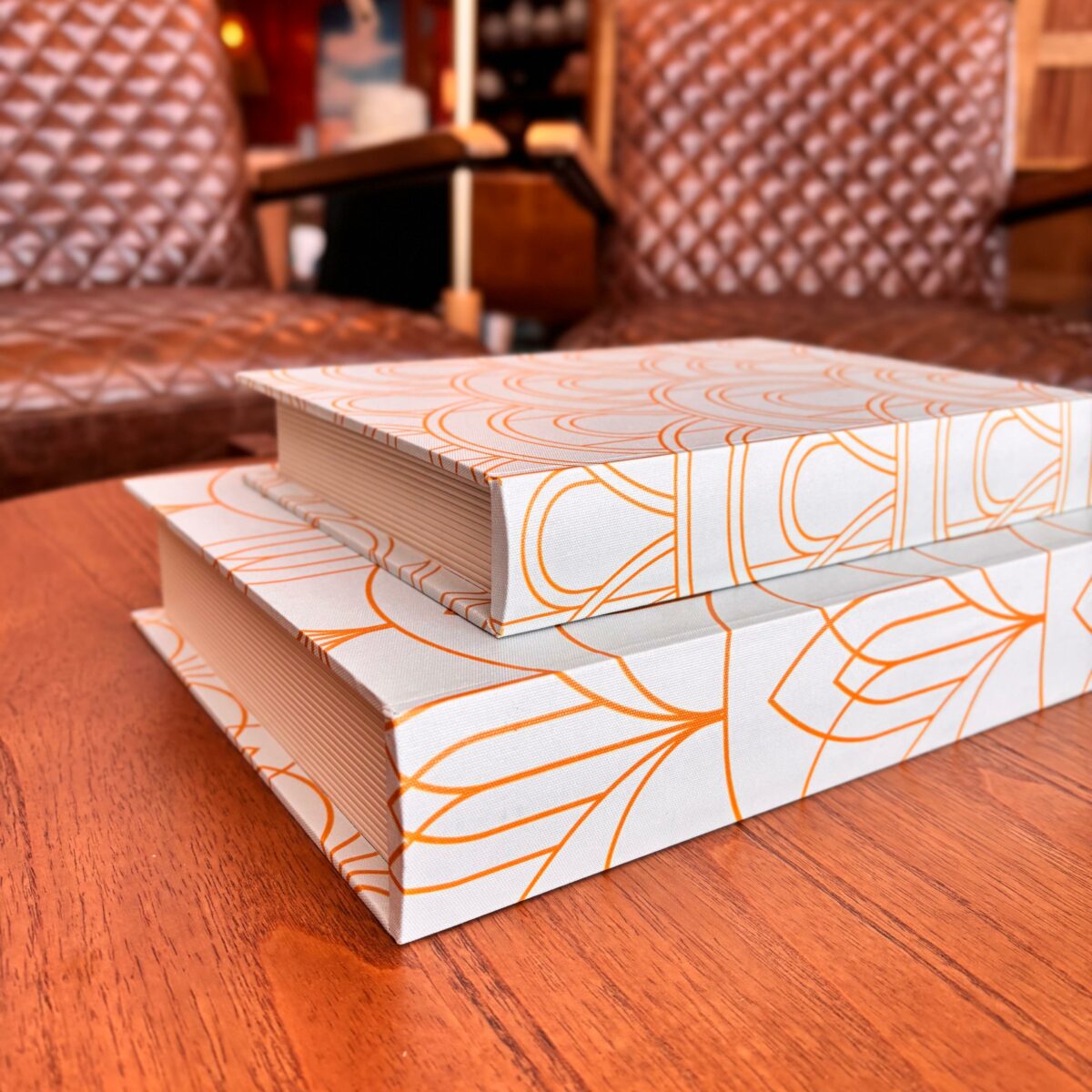 Conjunto Livro Caixa Decorativo em Madeira Revestida em Tecido - Imagem 5