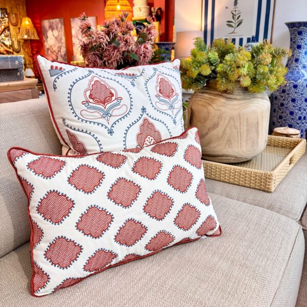 Almofada Baguete Bordada 35x52 c