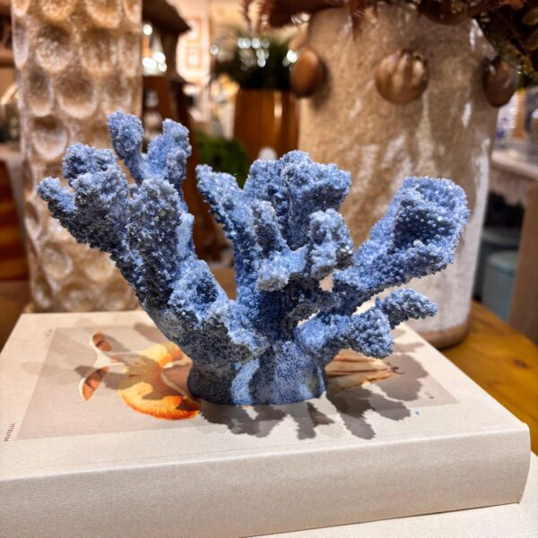 Escultura Coral Azul em Resina