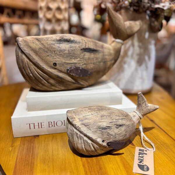 Escultura Baleia em Madeira Rústica Tamanho P - Importada de Bali