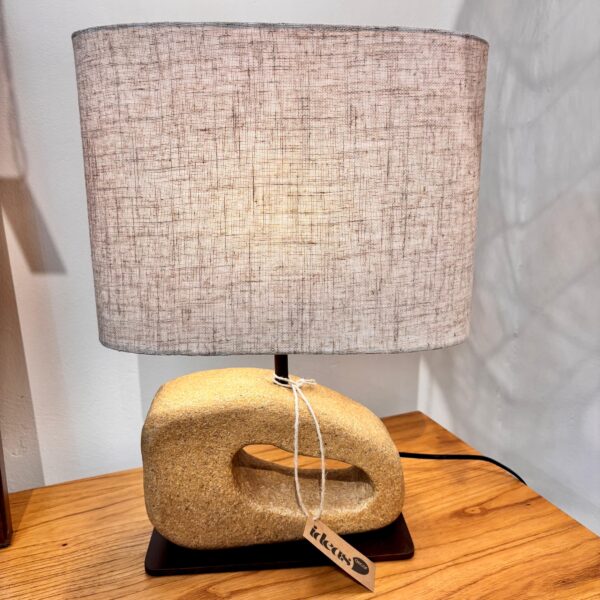 Abajur em Arenato Texturizado com cúpula