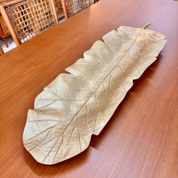 Centro de Mesa Folha Dourado em Fibra de Vidro - 100 cm