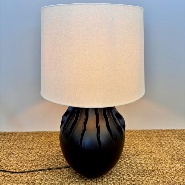 Abajur em Cerâmica Selva Preto