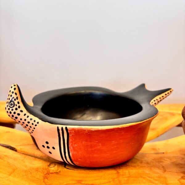 Escultura/Vaso em Cerâmica Indígena Tamanho M - Etnia Waurá - Arte Brasileira