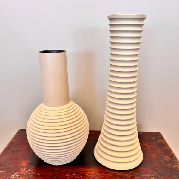 Vaso em Cerâmica Bege Baixo - Coleção Alto Padrão