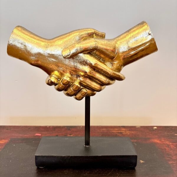 Escultura Dourada Aperto de Mão/Negócio Fechado